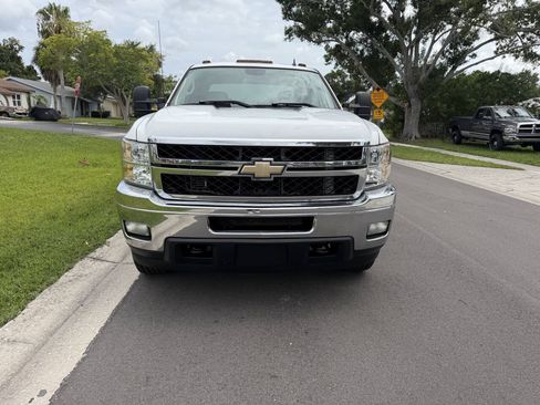 Used 2011 Chevrolet Silverado 2500 LTZ w/ LTZ Plus Package AWD/4WD image 7