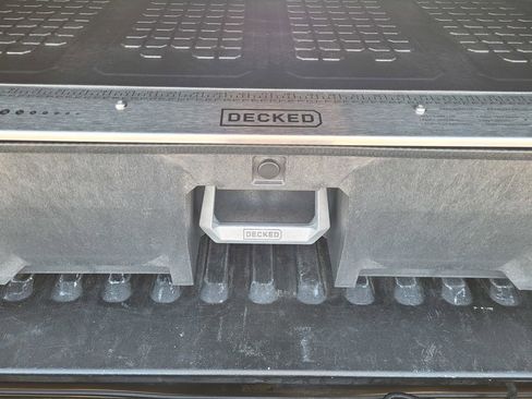 Used 2023 Toyota Tacoma TRD Off-Road w/ Technology Package image 7