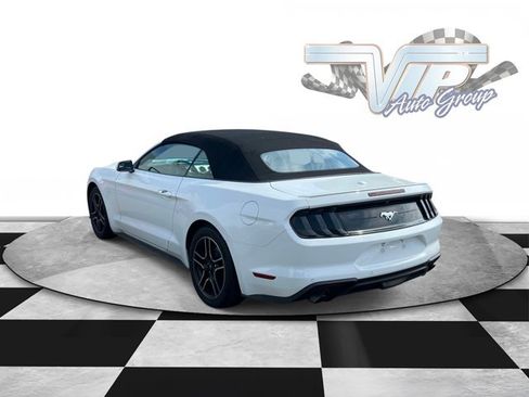 Used 2018 Ford Mustang Premium RWD image 3