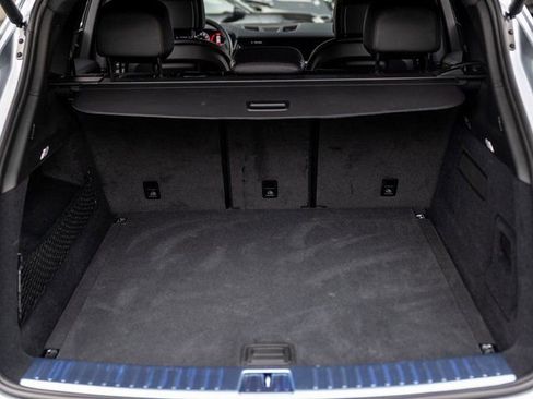 Certified 2025 Porsche Cayenne image 32