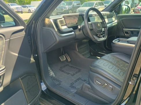 Used 2022 Rivian R1T Adventure AWD/4WD image 22