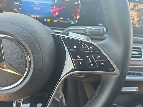 Used 2025 Mercedes-Benz GLE 350 4MATIC image 18