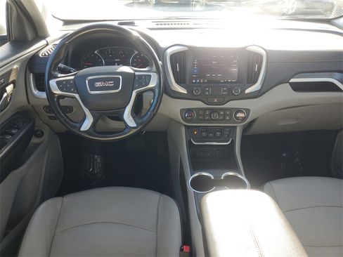 Used 2021 GMC Terrain SLT w/ Infotainment Package II image 9
