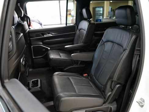 Used 2022 Jeep Wagoneer Series III w/ Flexible Seating Group image 51