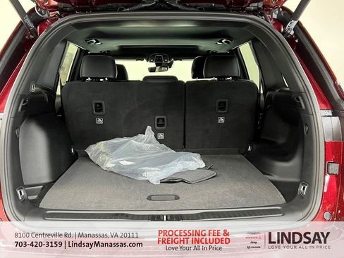 New 2025 Jeep Grand Cherokee Altitude AWD/4WD image 8