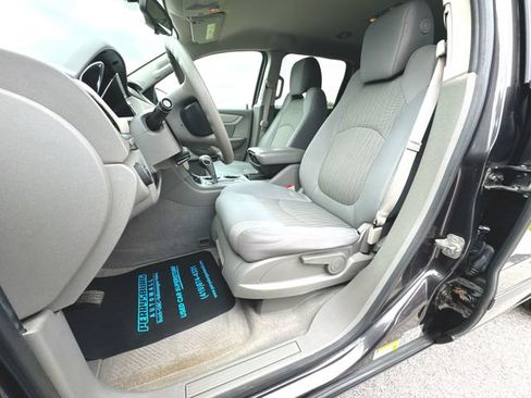 Used 2015 Chevrolet Traverse LS AWD/4WD image 16