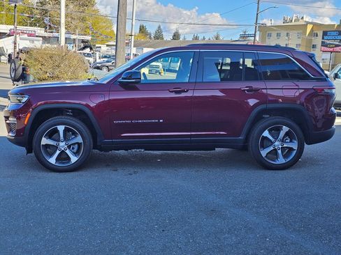 New 2024 Jeep Grand Cherokee Limited 4xe w/ Luxury Tech Group II AWD/4WD image 5