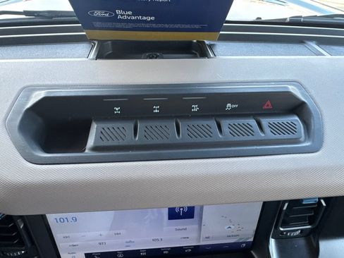 Certified 2023 Ford Bronco Wildtrak AWD/4WD image 37