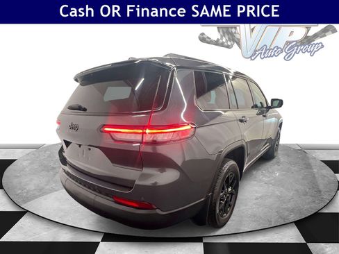 Used 2025 Jeep Grand Cherokee L Altitude AWD/4WD image 6