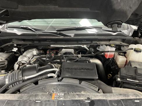 Used 2024 GMC Sierra 2500 AT4 w/ Technology Package image 42