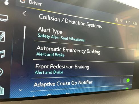 Used 2024 Chevrolet Suburban High Country image 38