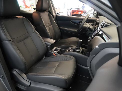 Used 2019 Nissan Rogue Sport SL w/ Premium Package AWD/4WD image 31
