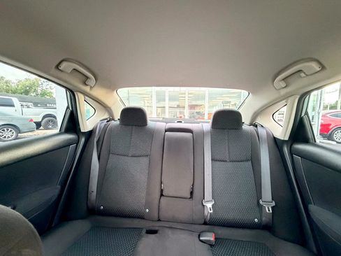 Used 2014 Nissan Sentra SR w/ SR Driver Package FWD image 28