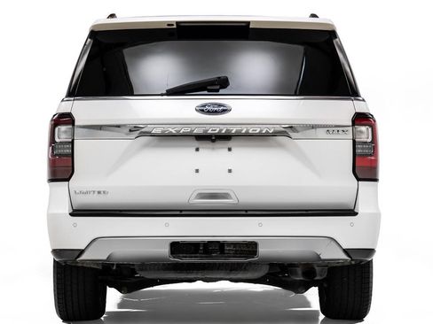 Used 2018 Ford Expedition Max Limited w/ Equipment Group 301A RWD image 7