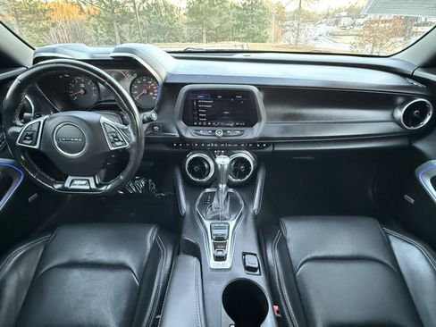 Used 2019 Chevrolet Camaro SS image 22