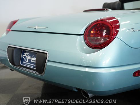 Used 2002 Ford Thunderbird image 40