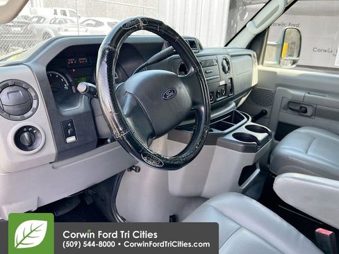 Used 2015 Ford E-350 and Econoline 350 Super Duty RWD image 3