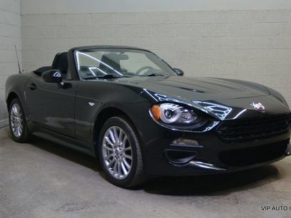 Used 2018 FIAT 124 Spider Classica w/ Technology & Siriusxm Group