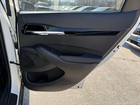 Certified 2024 Kia Seltos X-Line image 17