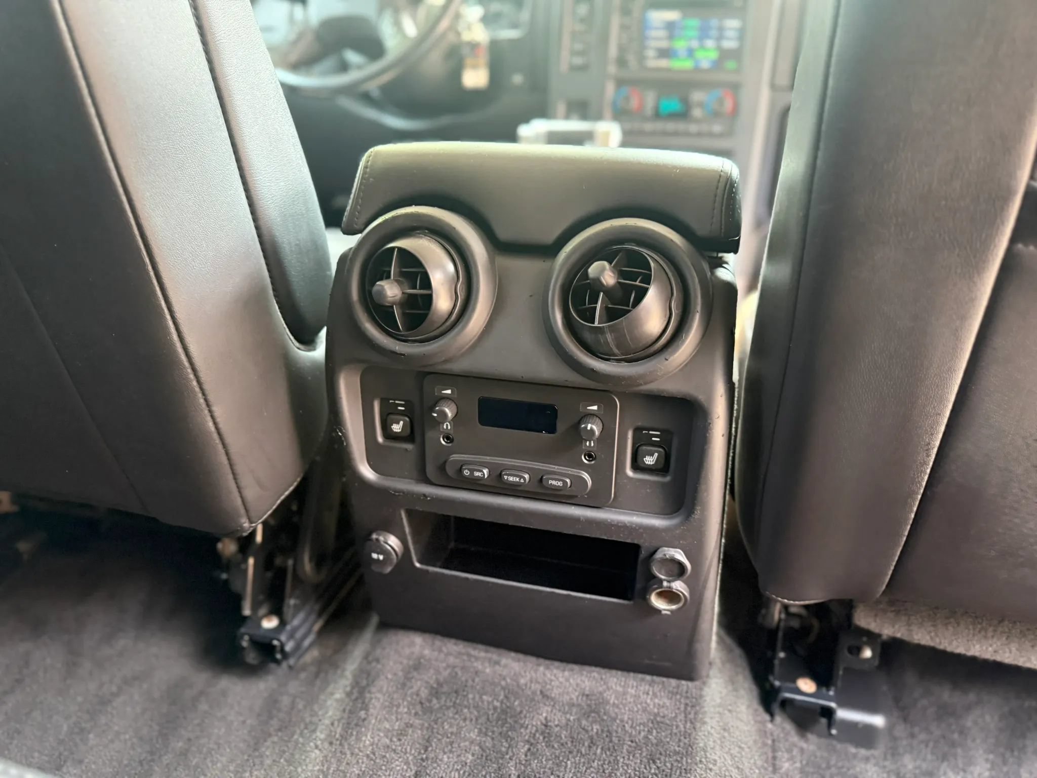 Used 2005 HUMMER H2 w/ Preferred Equipment Group AWD/4WD image 20