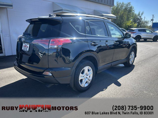 Used 2017 Toyota RAV4 LE w/ All Weather Liner Package AWD/4WD image 21
