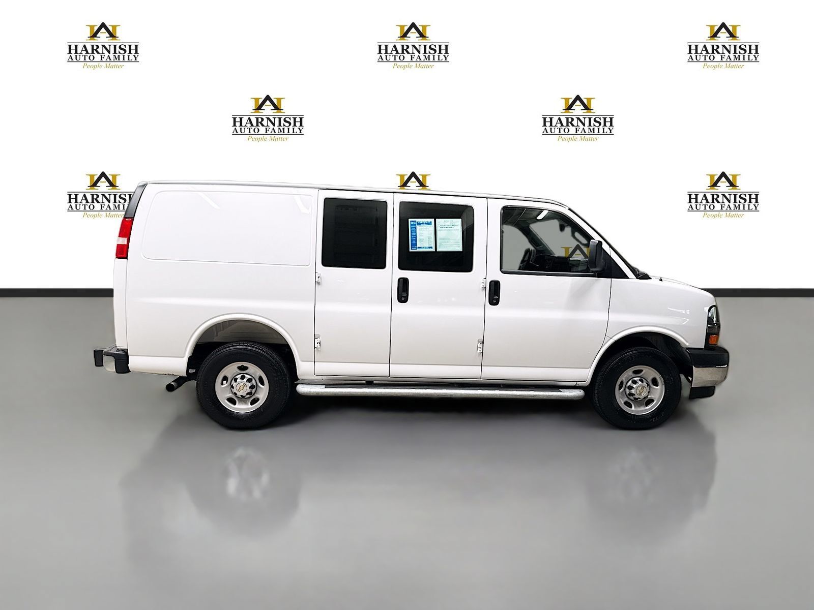 Used 2025 Chevrolet Express 2500 w/ Driver Convenience Package RWD image 5