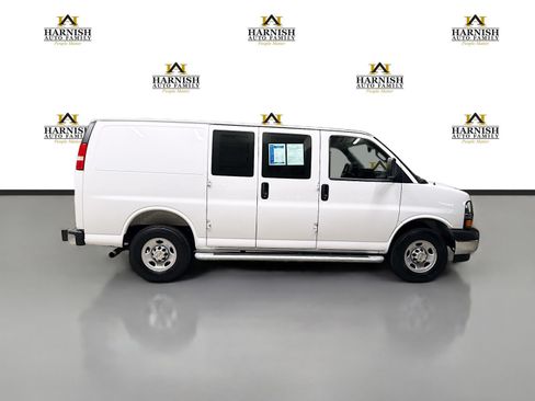 Used 2025 Chevrolet Express 2500 w/ Driver Convenience Package RWD image 5