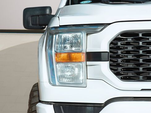 Used 2022 Ford F150 XL w/ STX Appearance Package RWD image 8
