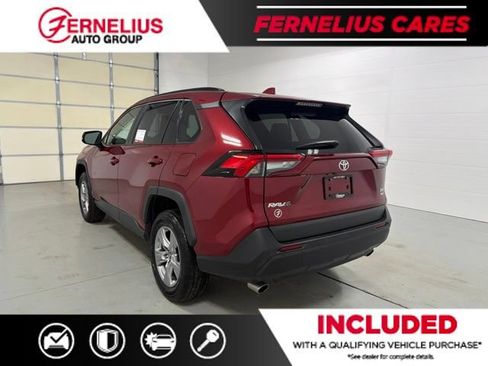 Used 2025 Toyota RAV4 XLE AWD/4WD image 5