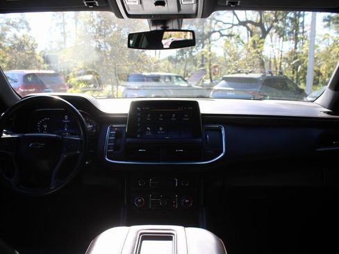 Used 2022 Chevrolet Suburban RST image 28