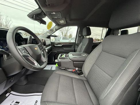 Used 2023 Chevrolet Silverado 1500 LT w/ Z71 Off-Road Package AWD/4WD image 29