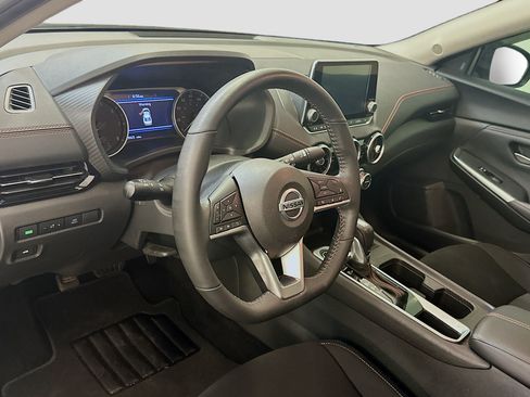 Used 2023 Nissan Sentra SR w/ Electronics Package FWD image 18
