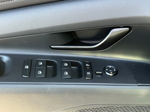 Used 2026 Hyundai Elantra Sport image 24