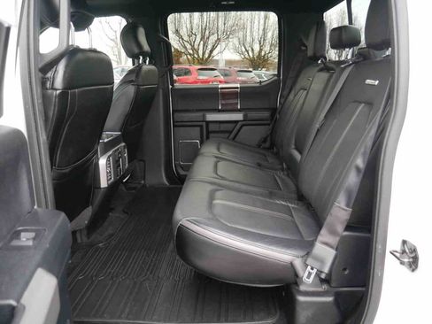 Used 2015 Ford F150 Platinum w/ Equipment Group 701A Luxury image 19