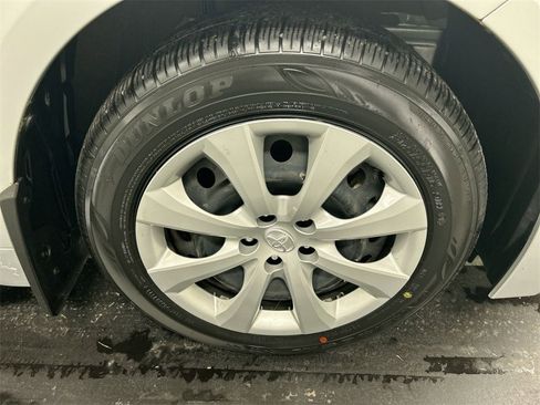 Used 2024 Toyota Corolla LE image 8