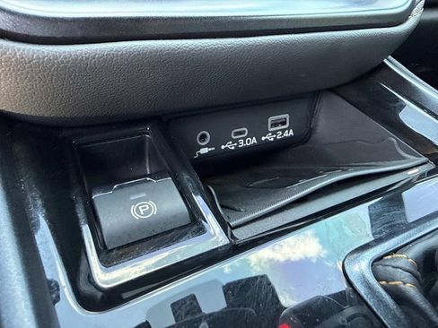 Used 2024 Subaru Outback Wilderness w/ Wilderness Package image 35