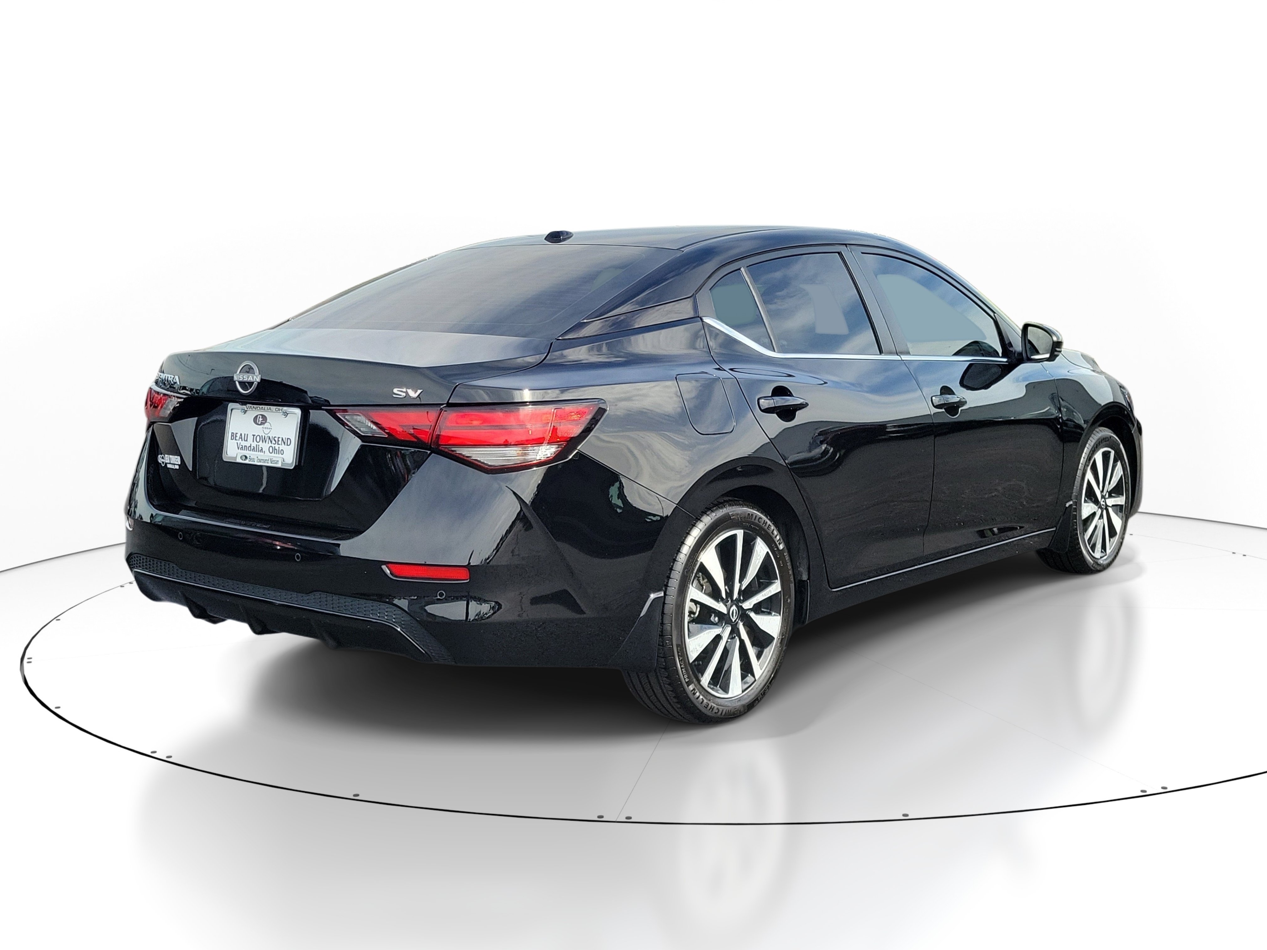 Certified 2024 Nissan Sentra SV w/ SV Premium Package FWD image 4
