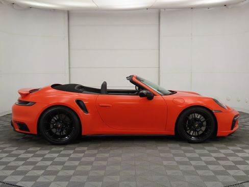 Used 2022 Porsche 911 Turbo image 4