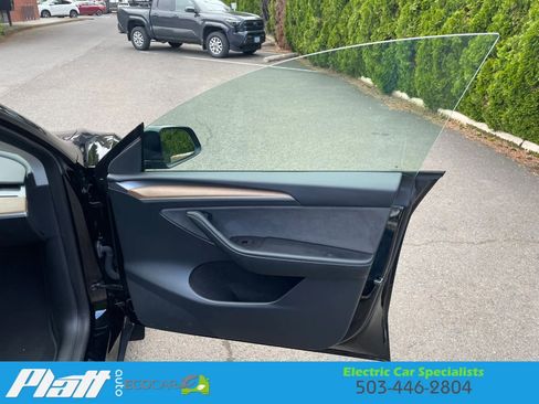 Used 2023 Tesla Model Y Long Range AWD/4WD image 47