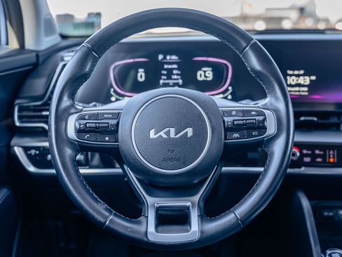 Used 2023 Kia Sportage EX image 22