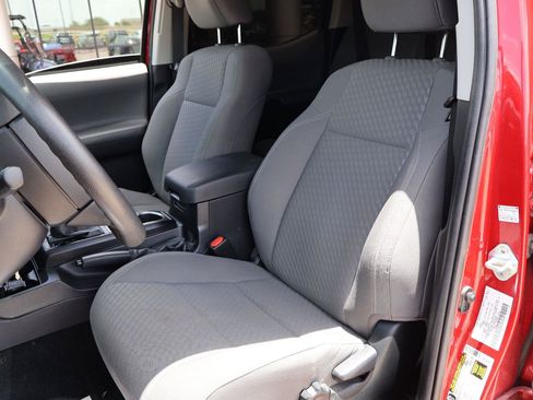 Used 2023 Toyota Tacoma SR AWD/4WD image 12