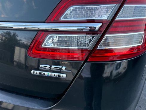 Used 2013 Ford Taurus SEL image 34