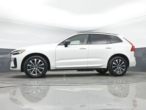 Used 2023 Volvo XC60 B5 Plus w/ Climate Package image 37