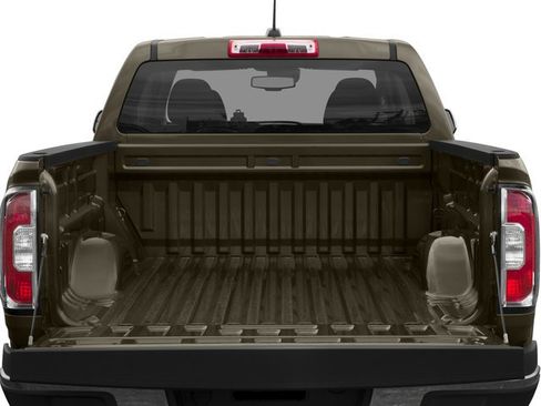 Used 2015 GMC Canyon SLT w/ Driver Alert Package RWD image 15