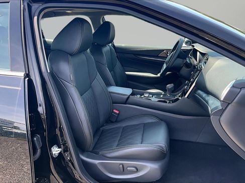 Certified 2023 Nissan Maxima Platinum w/ Sport Mat Group FWD image 6