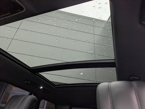 Used 2019 Land Rover Range Rover Supercharged image 27