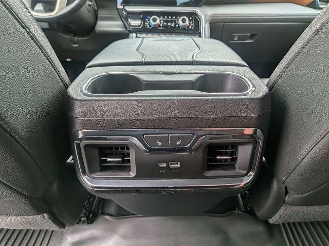 Used 2024 GMC Sierra 2500 Denali w/ Denali Reserve Package AWD/4WD image 16