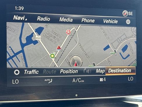 Used 2018 Mercedes-Benz GLC 300 4MATIC image 20