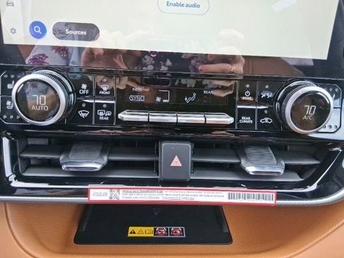 New 2026 Toyota Highlander Platinum AWD/4WD image 23