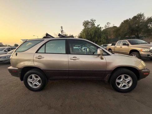 Used 2001 Lexus RX 300 Base 2WD 4dr SUV image 6